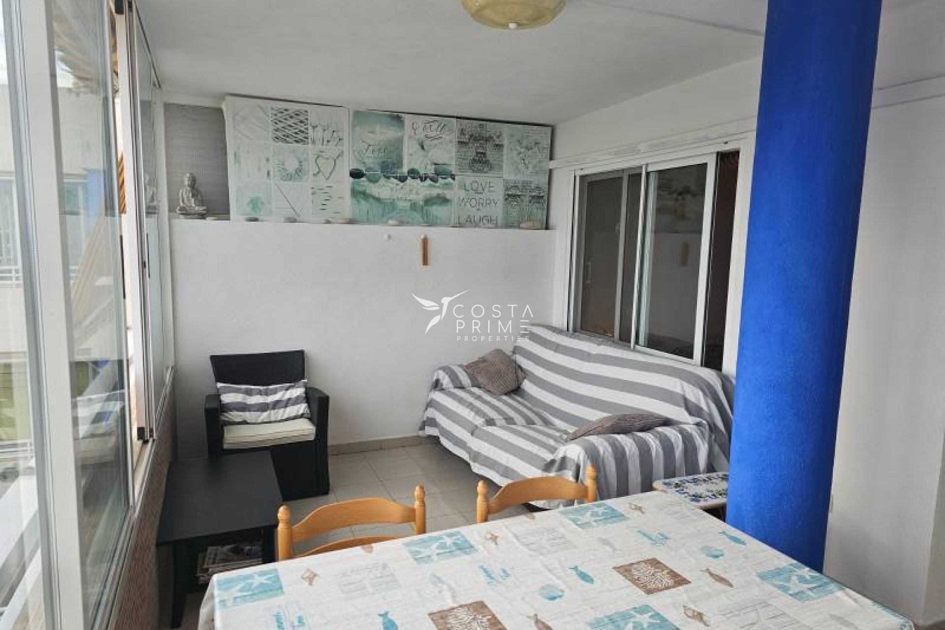 Resale - Apartment / Flat - Villajoyosa