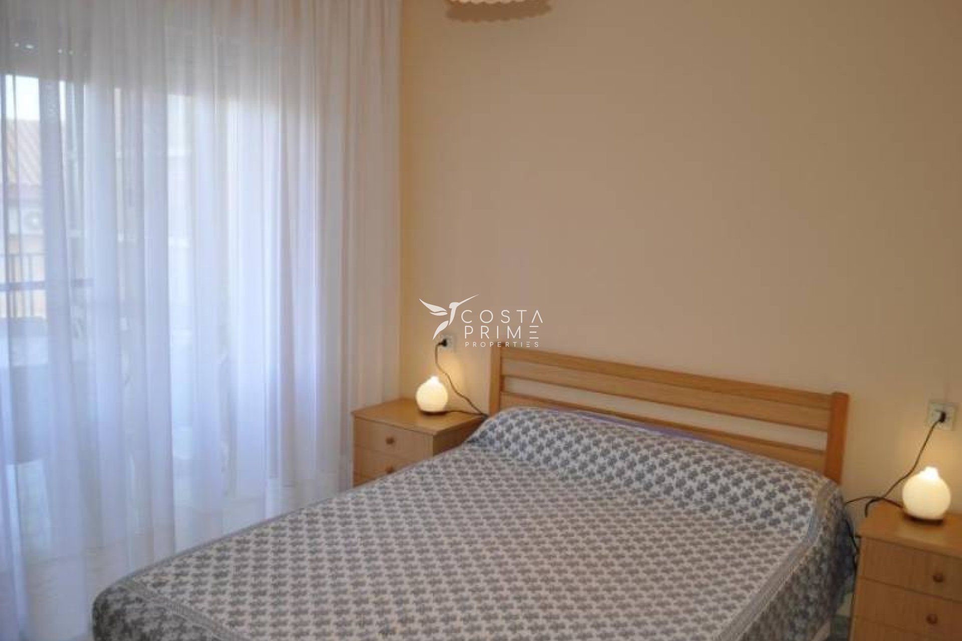 Resale - Apartment / Flat - Villajoyosa