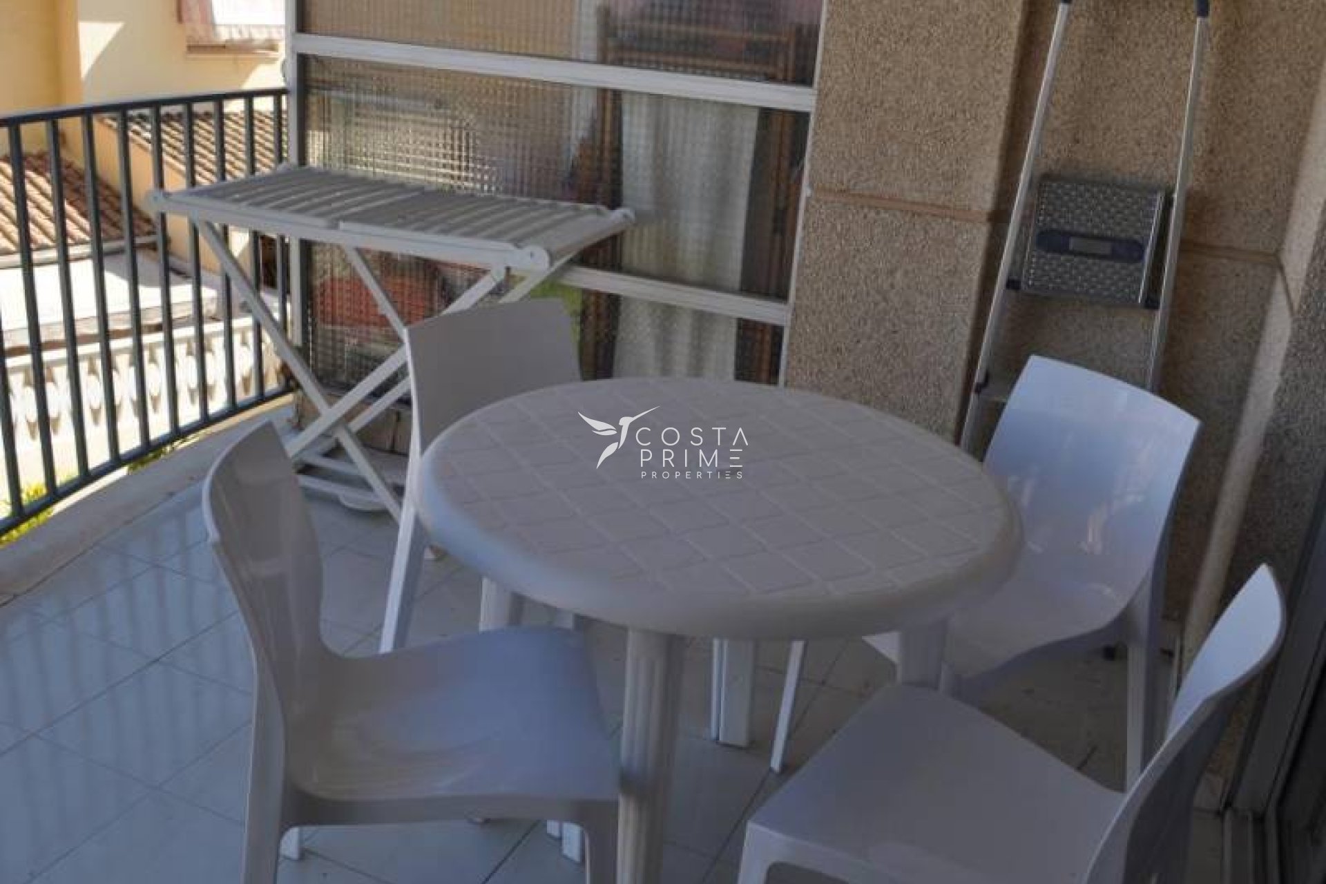 Resale - Apartment / Flat - Villajoyosa