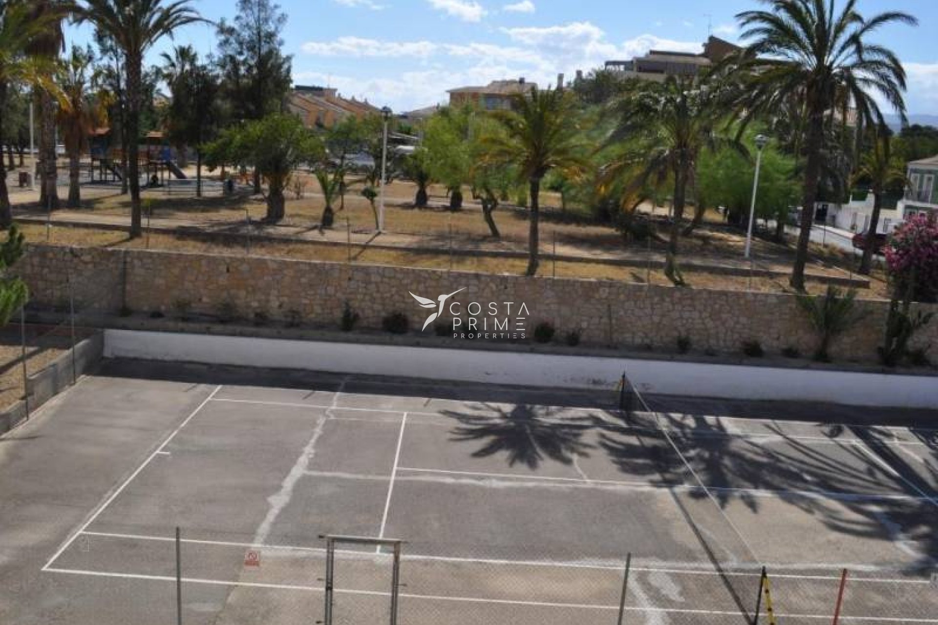 Resale - Apartment / Flat - Villajoyosa