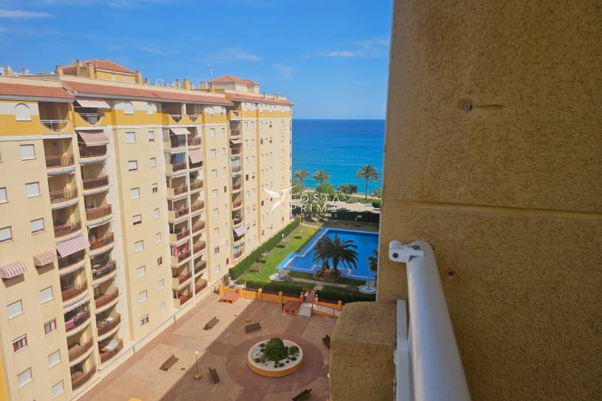 Resale - Apartment / Flat - Villajoyosa