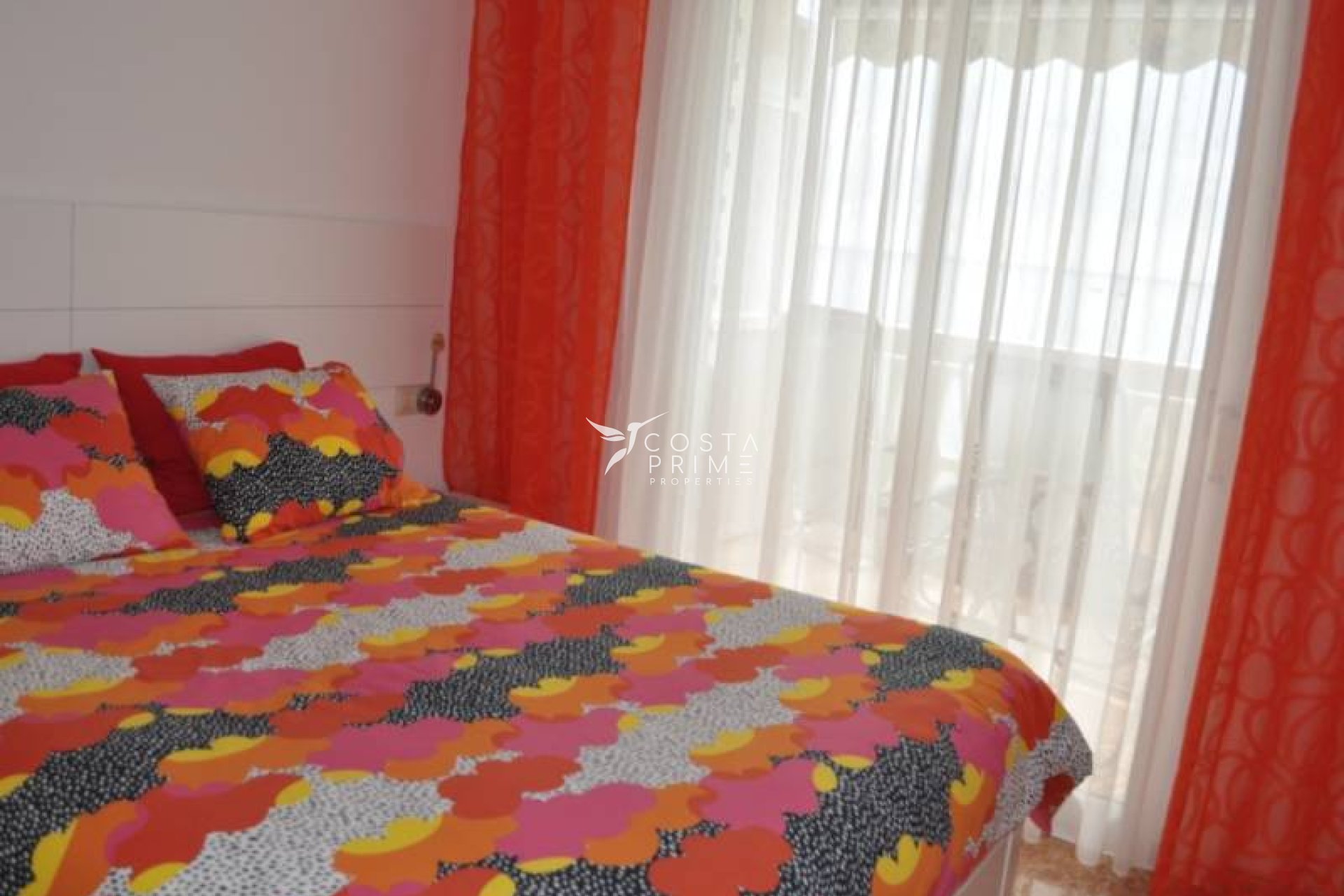 Resale - Apartment / Flat - Villajoyosa