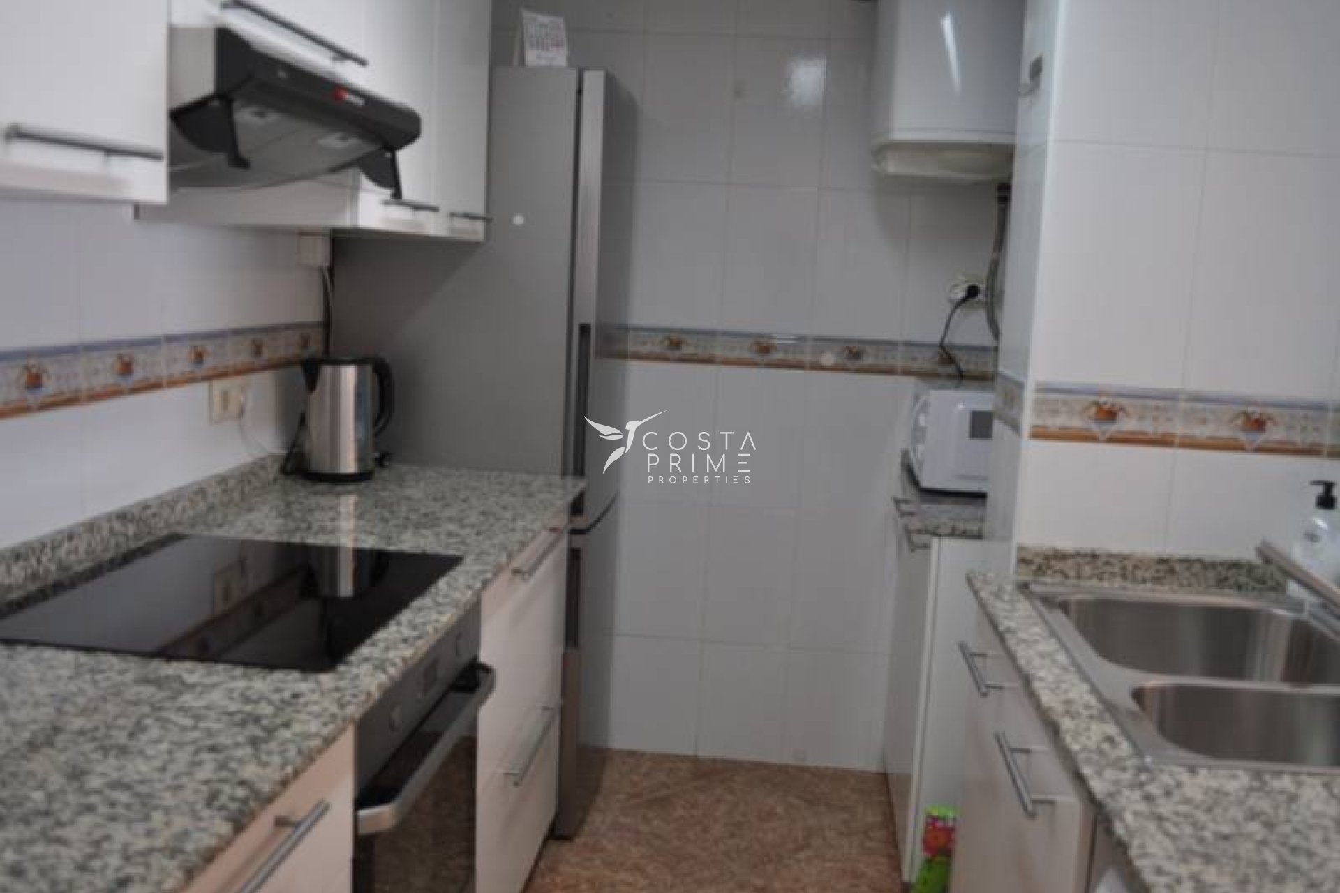 Resale - Apartment / Flat - Villajoyosa