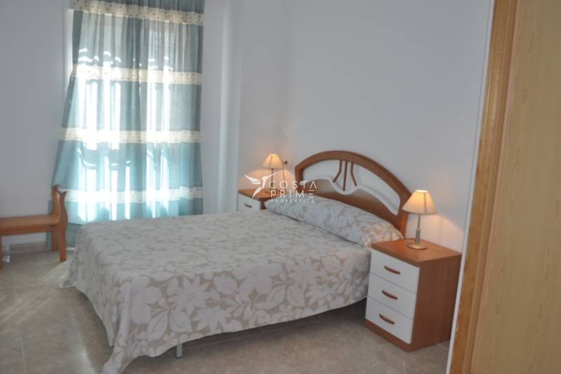 Resale - Apartment / Flat - Villajoyosa