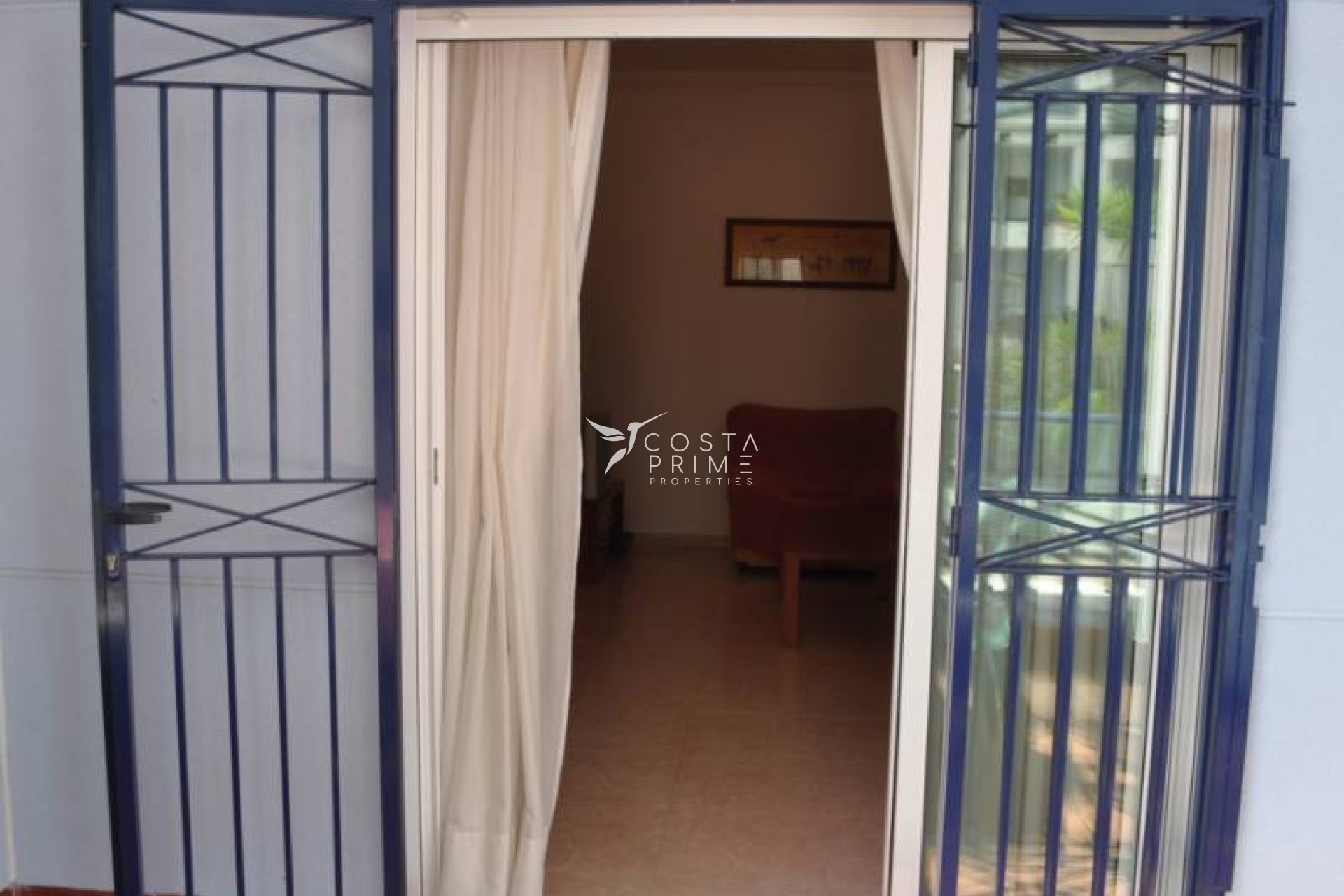 Resale - Apartment / Flat - Villajoyosa