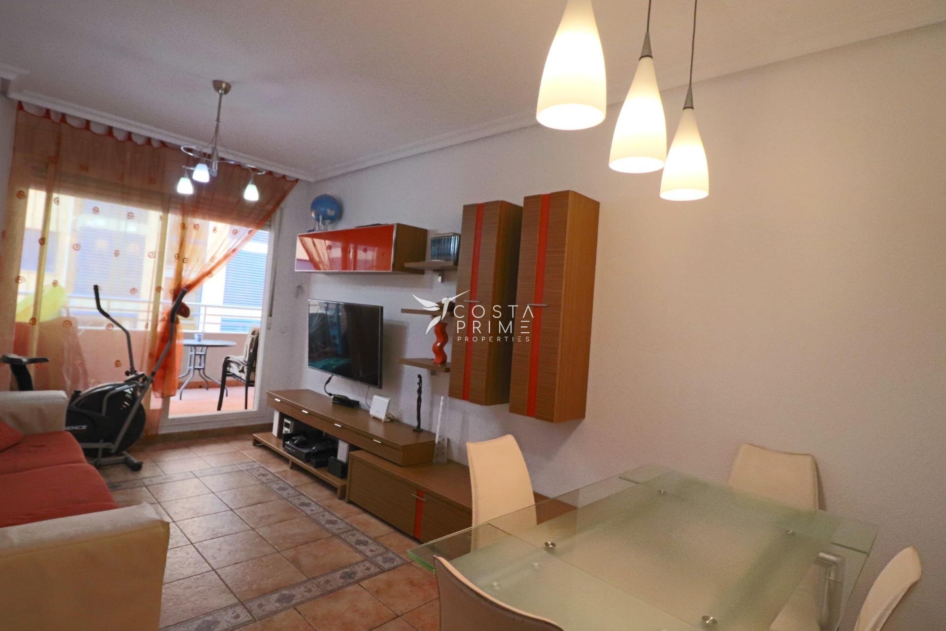 Resale - Apartment / Flat - Villajoyosa