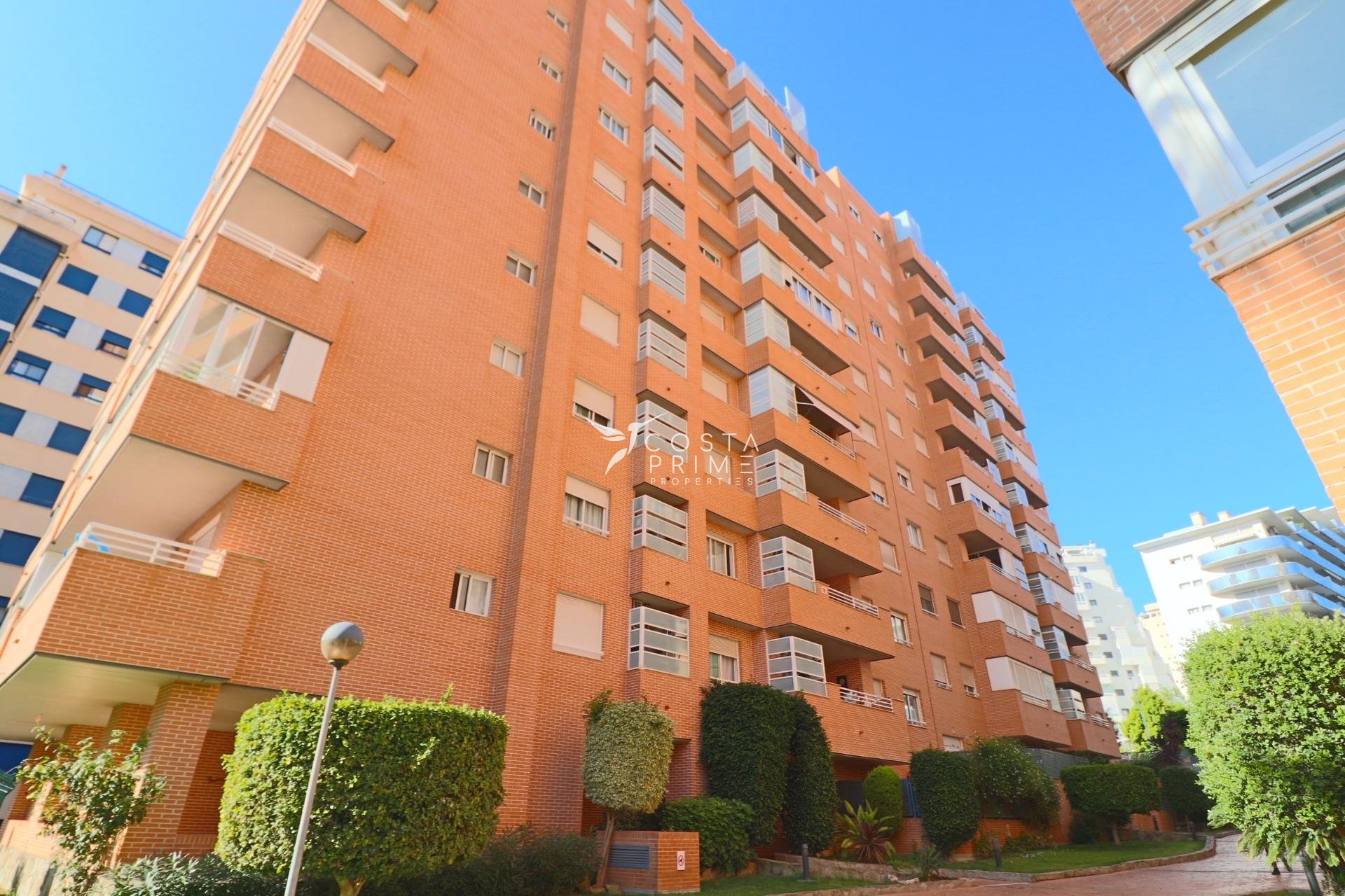 Resale - Apartment / Flat - Villajoyosa