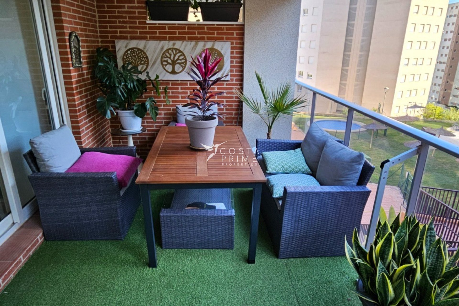 Resale - Apartment / Flat - Villajoyosa