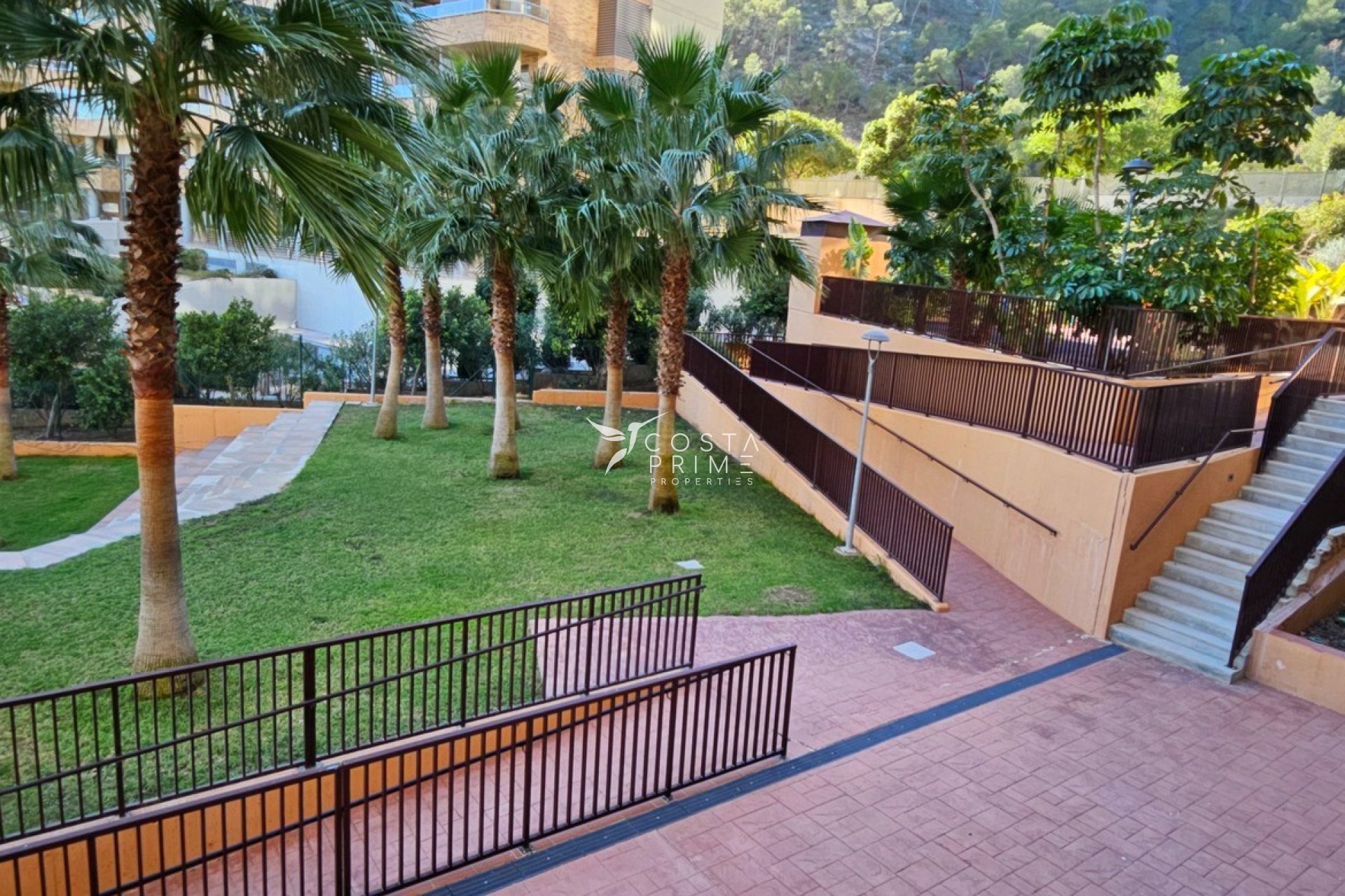 Resale - Apartment / Flat - Villajoyosa