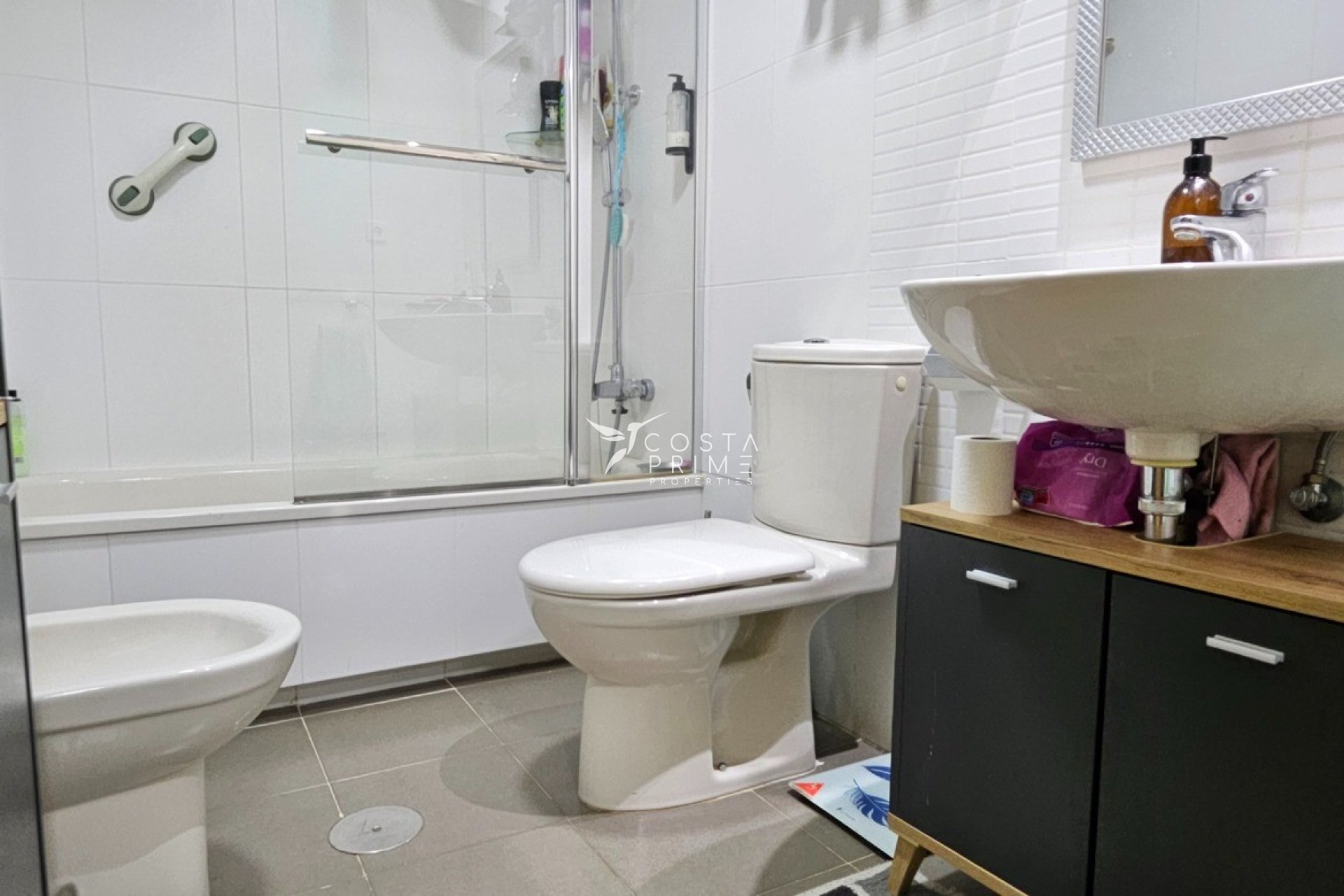 Resale - Apartment / Flat - Villajoyosa