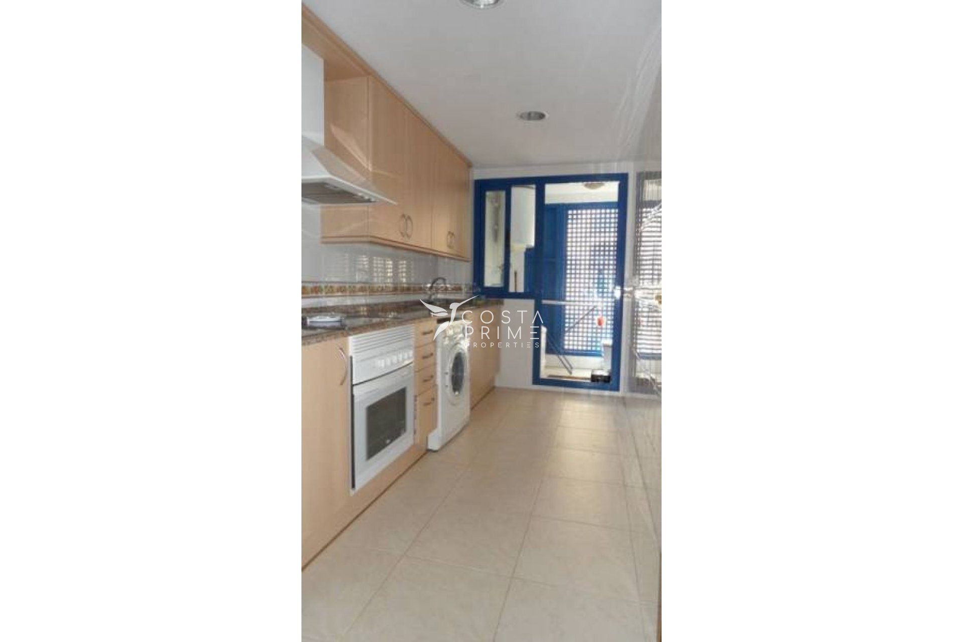 Resale - Apartment / Flat - Villajoyosa