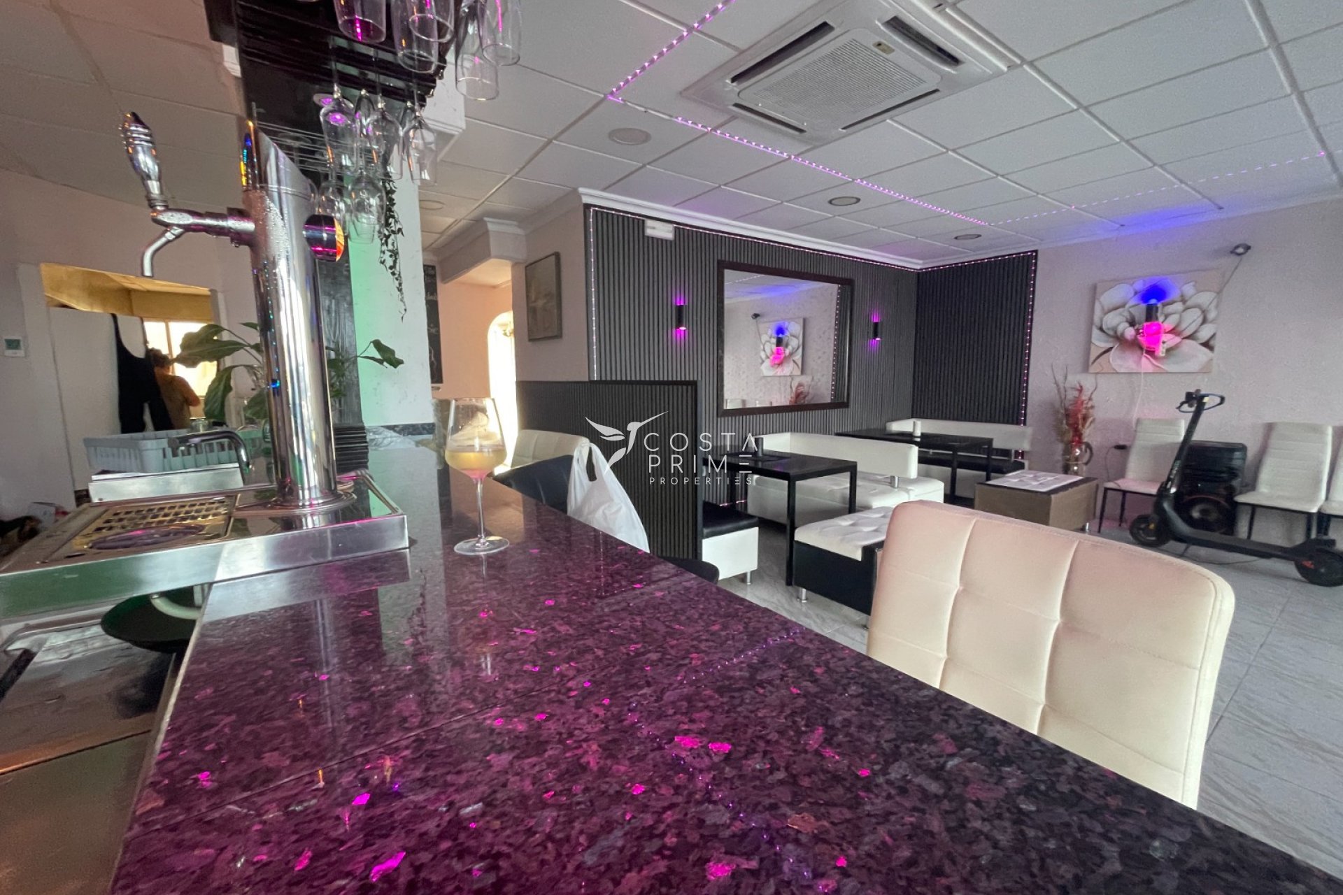 Resale - Commercial properties - Torrevieja