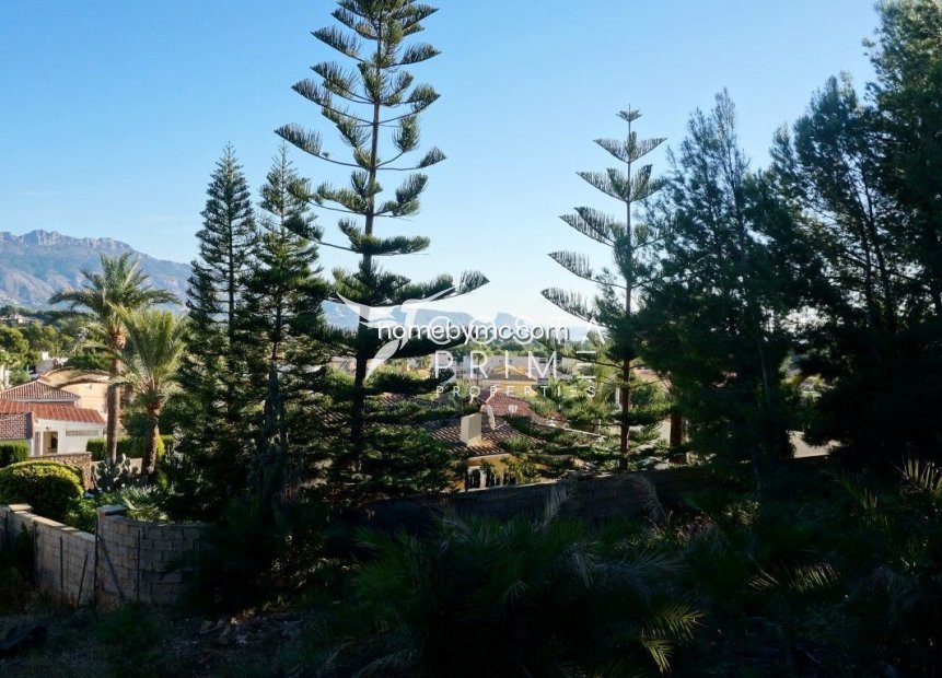 Resale - Plot / Land - Alfas del Pí