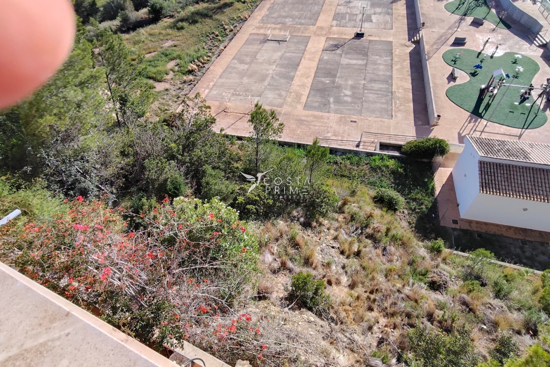 Resale - Plot / Land - Altea