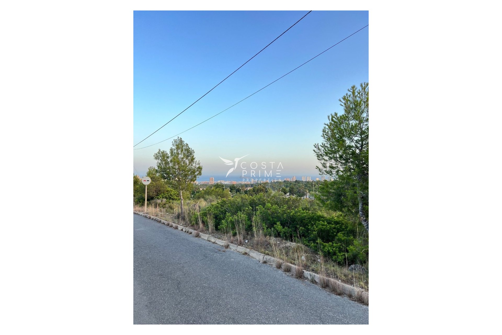 Resale - Plot / Land - Benidorm