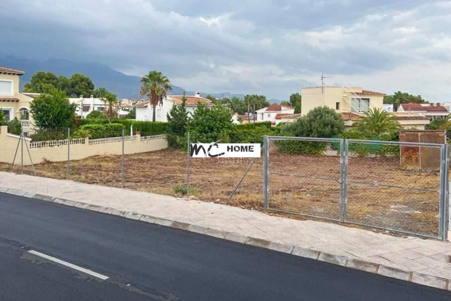 Resale - Plot / Land - La Nucía