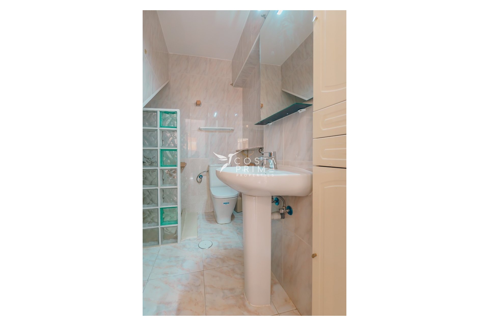 Resale - Townhouse / Semi - Albir