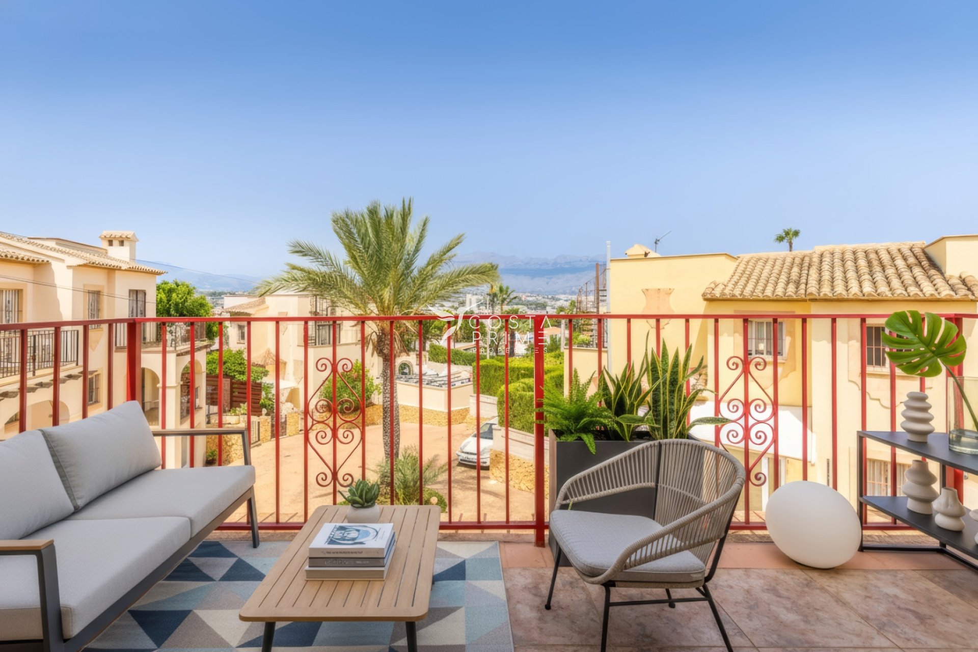 Resale - Townhouse / Semi - Albir