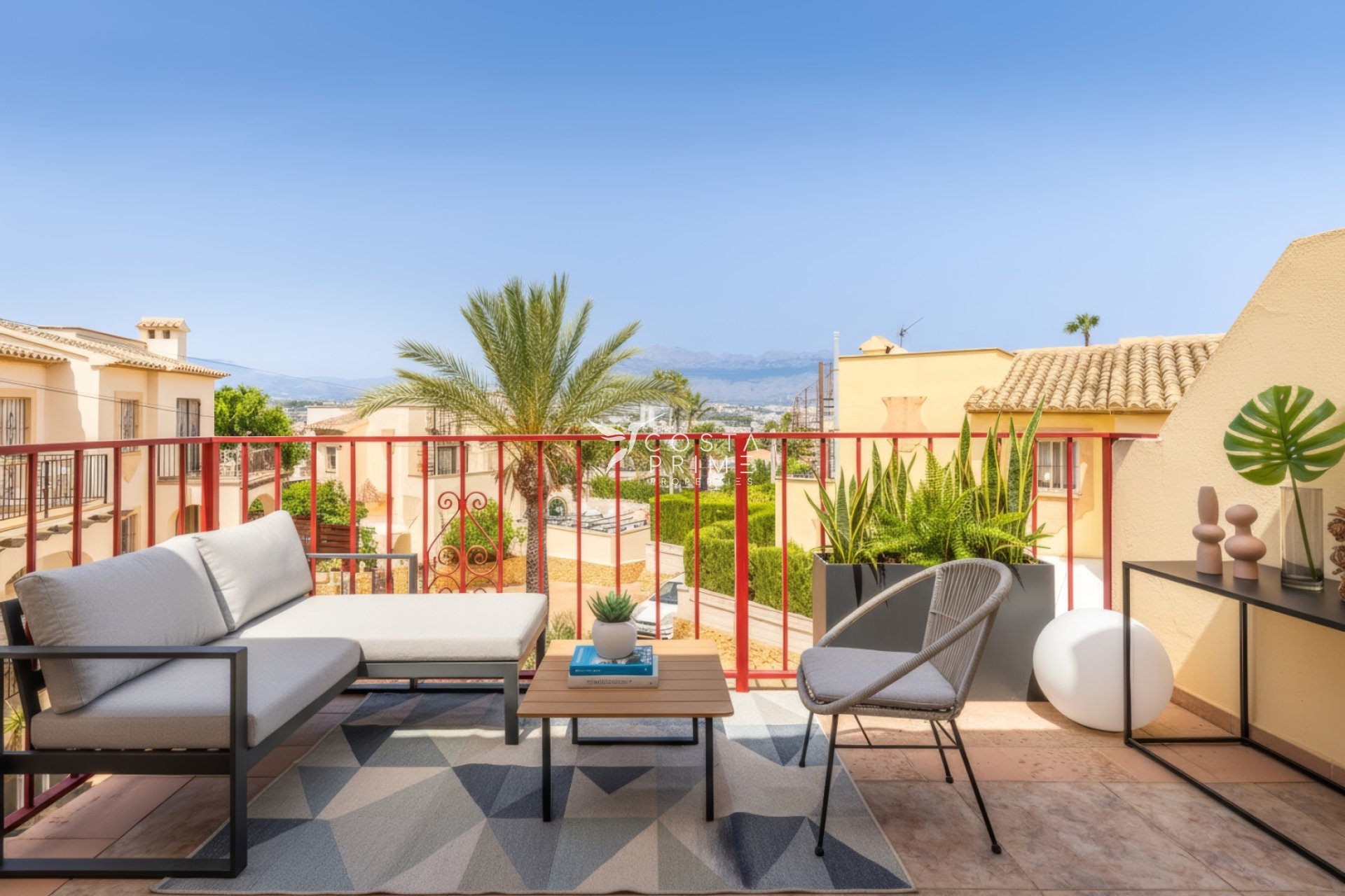 Resale - Townhouse / Semi - Albir