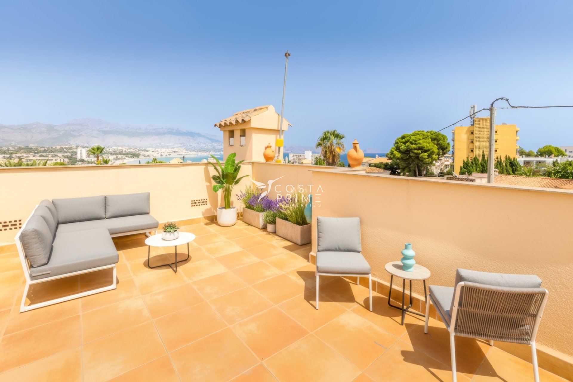 Resale - Townhouse / Semi - Albir