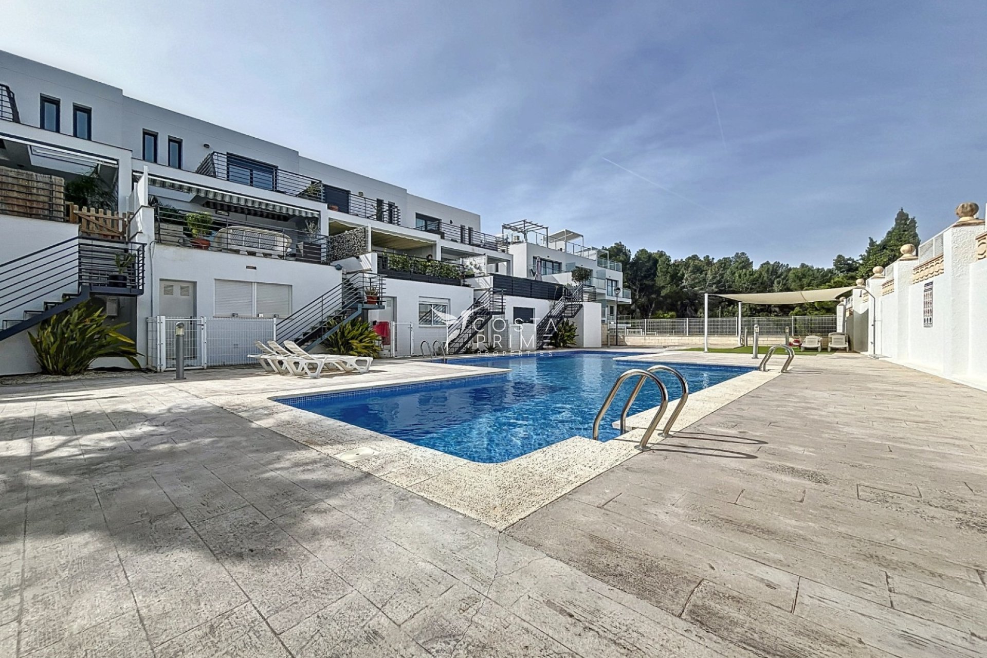 Resale - Townhouse / Semi - Albir