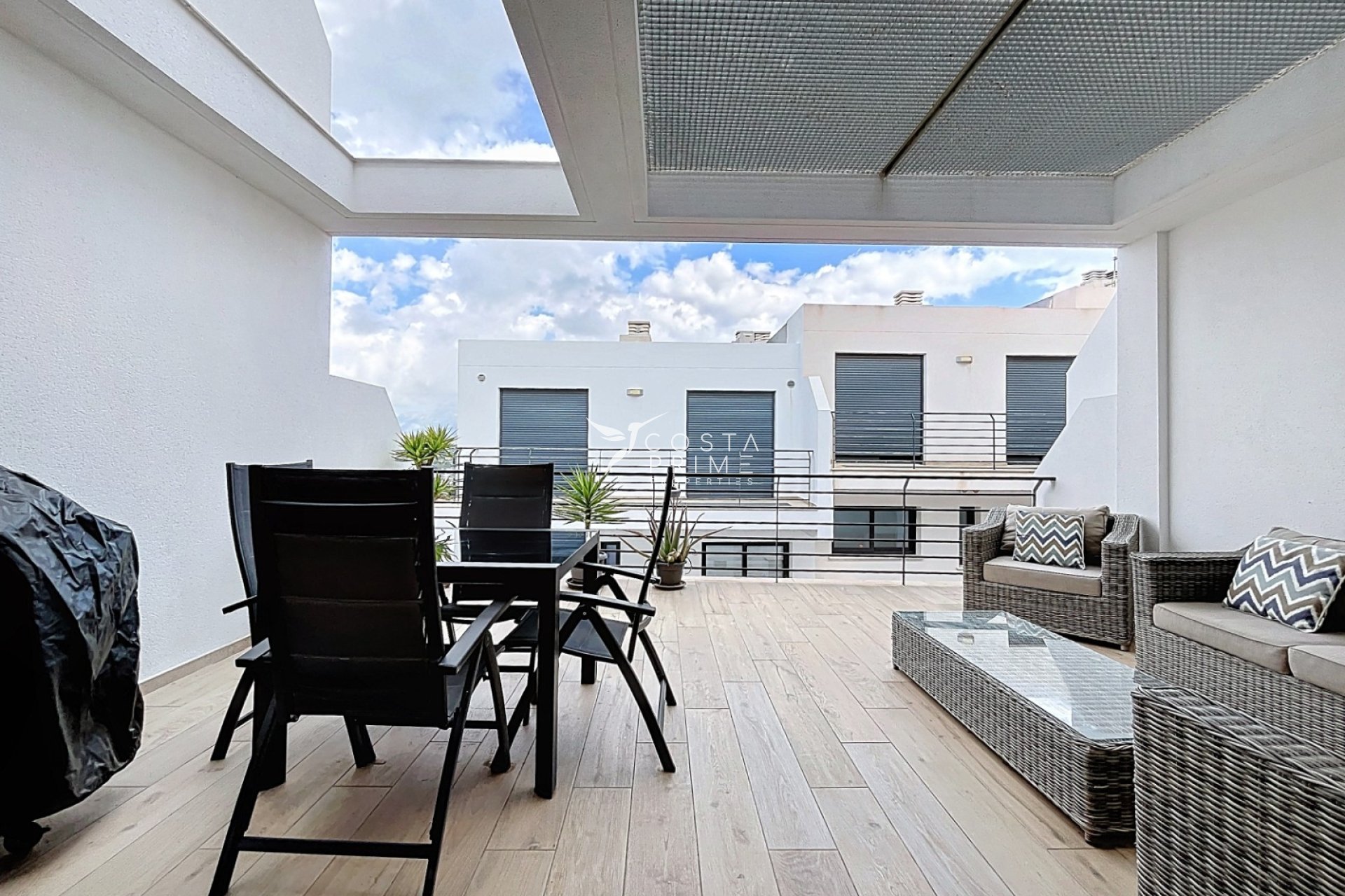 Resale - Townhouse / Semi - Albir