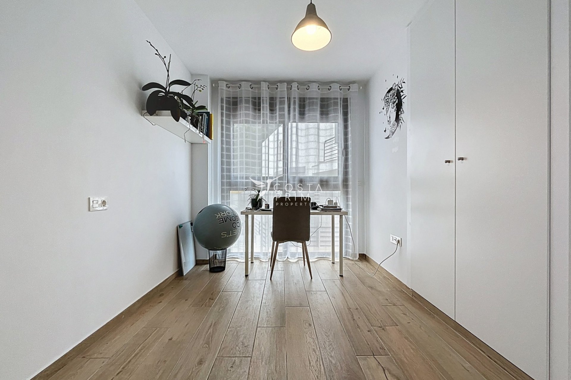 Resale - Townhouse / Semi - Albir