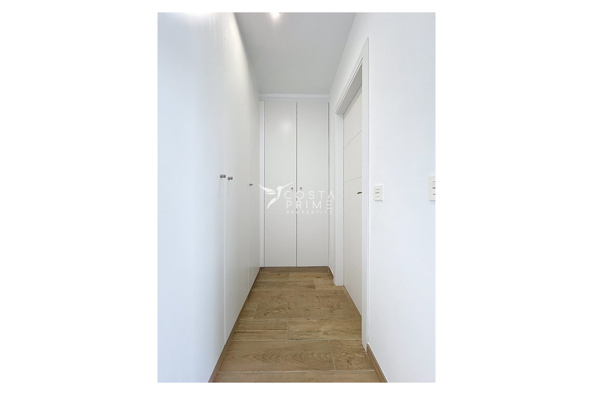 Resale - Townhouse / Semi - Albir