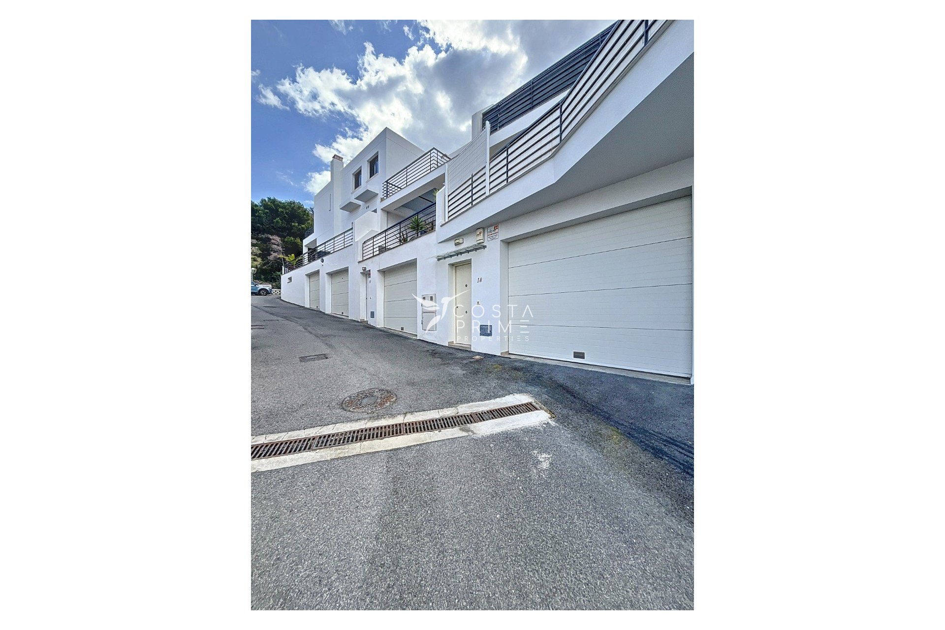 Resale - Townhouse / Semi - Albir