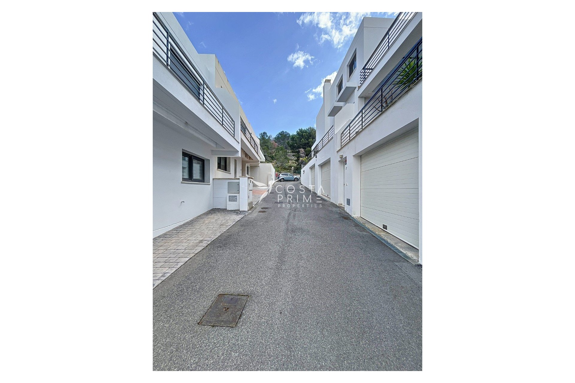 Resale - Townhouse / Semi - Albir