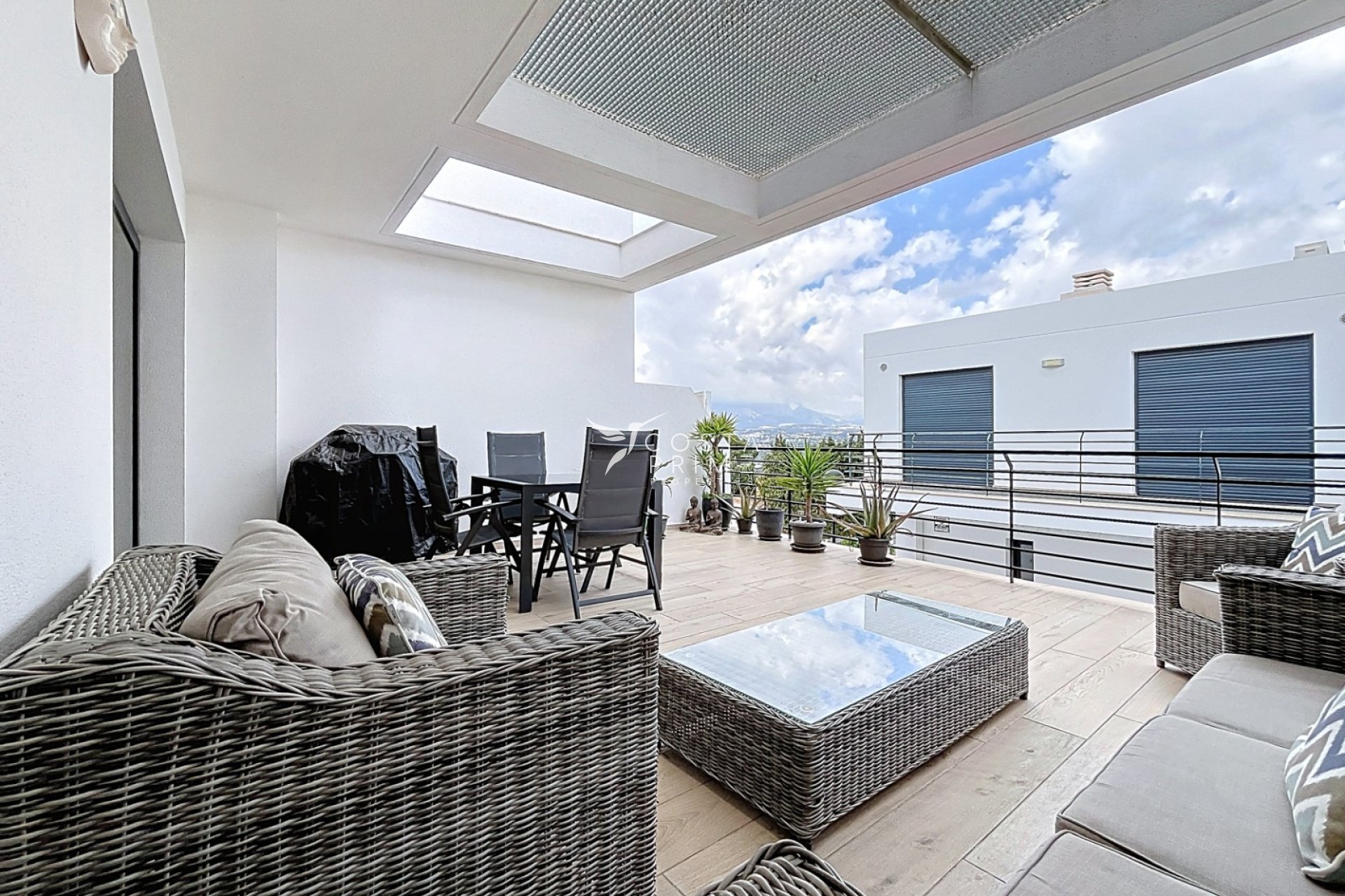 Resale - Townhouse / Semi - Albir