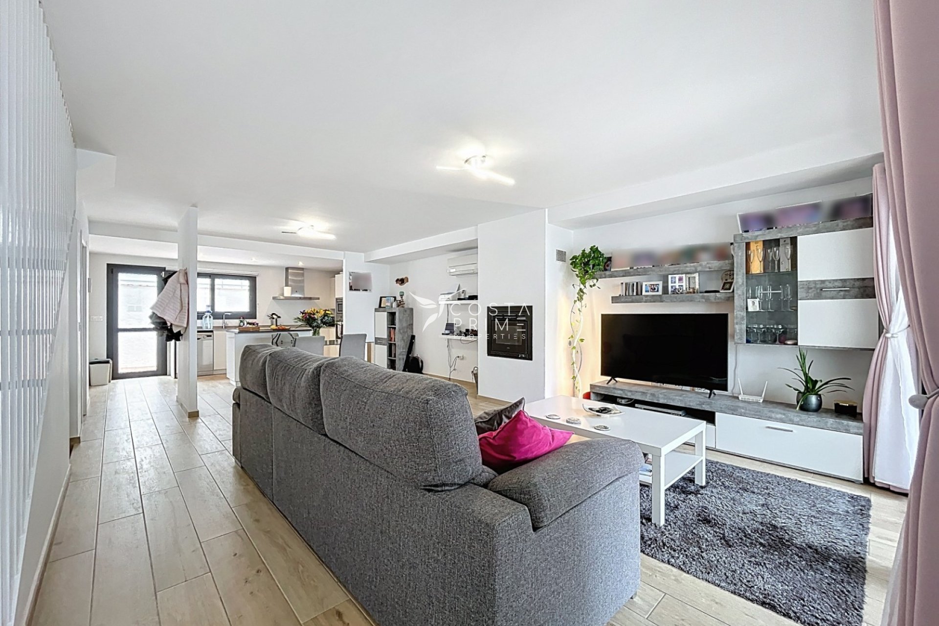 Resale - Townhouse / Semi - Albir