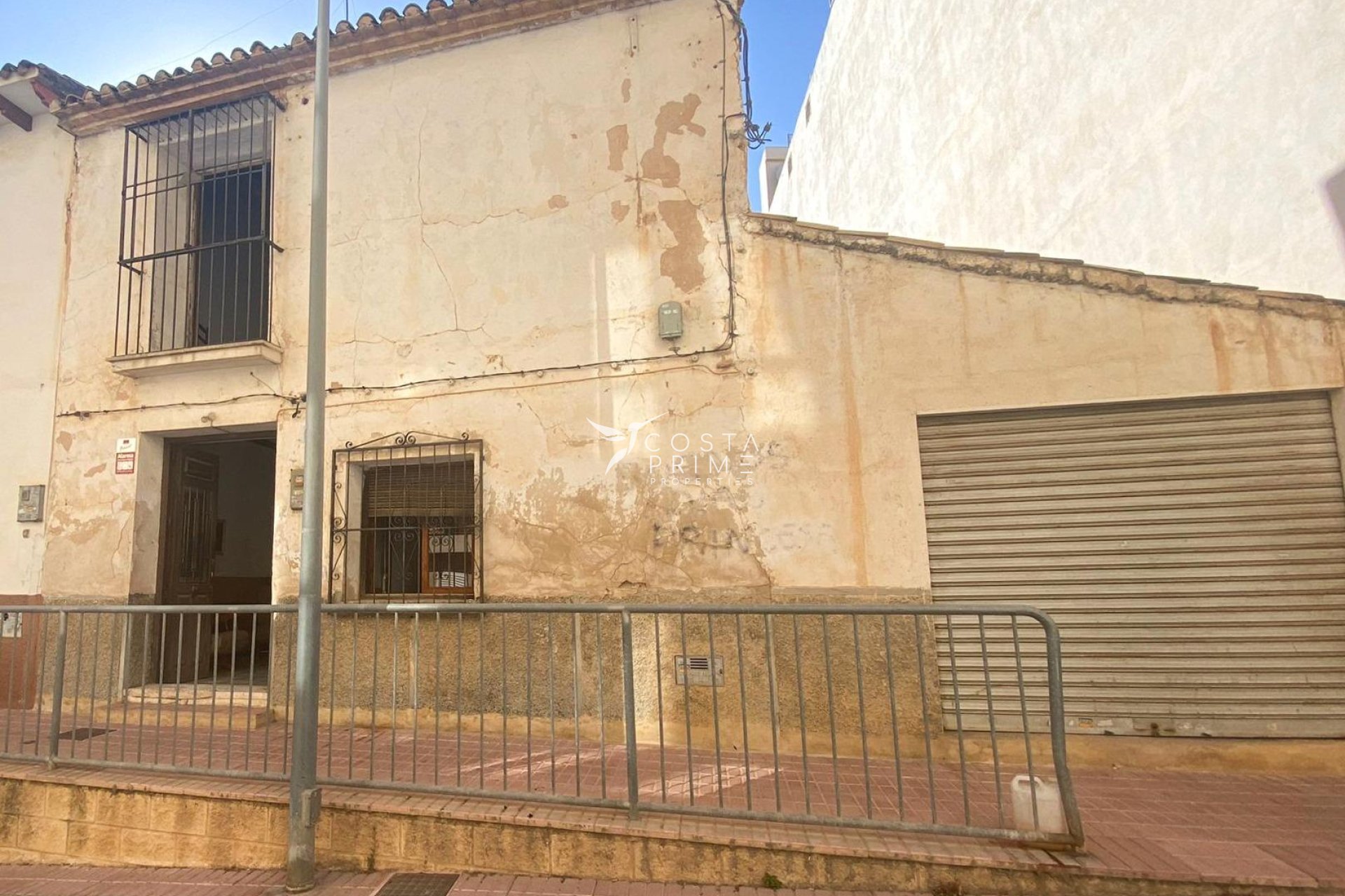 Resale - Townhouse / Semi - Alfas del Pí