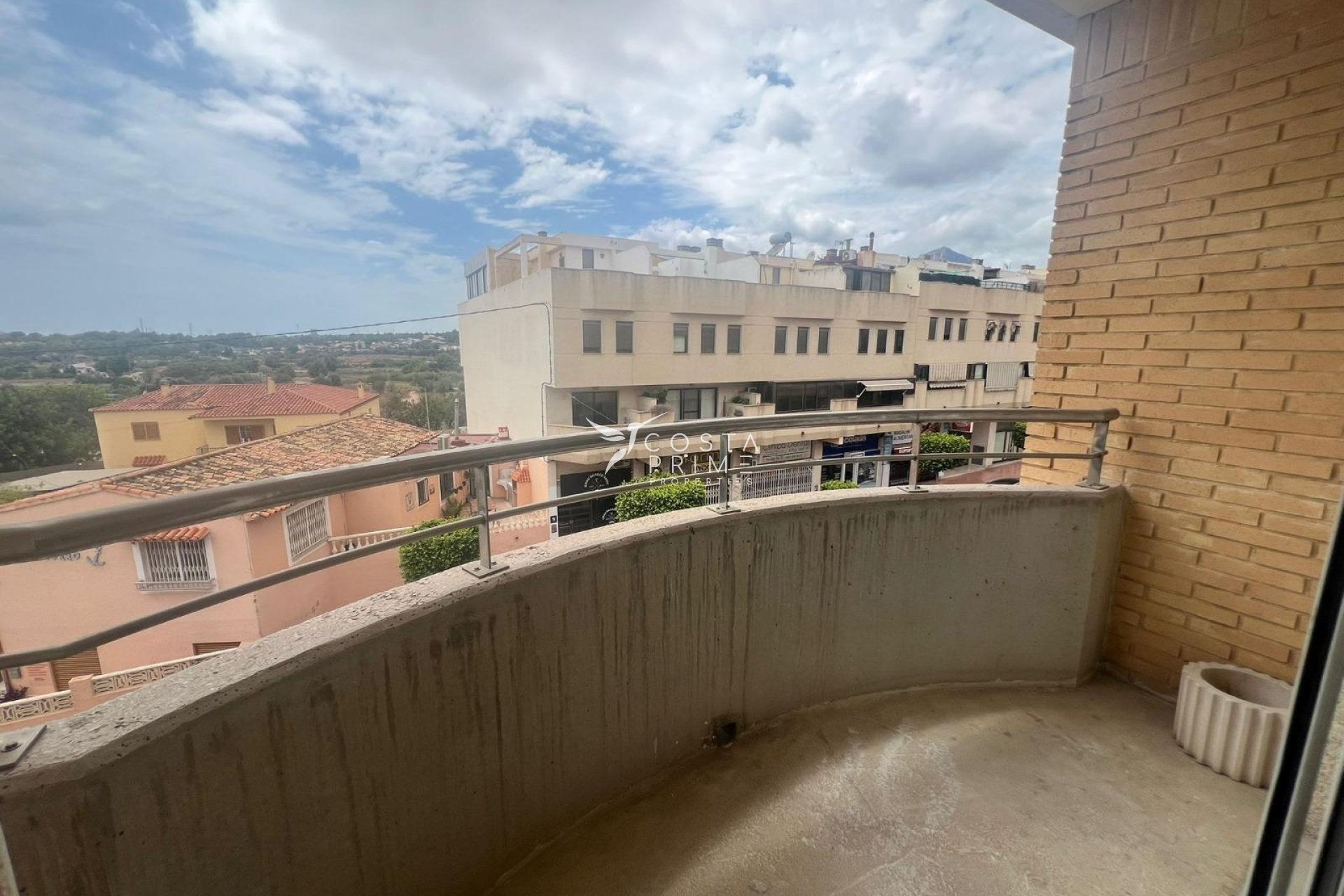 Resale - Townhouse / Semi - Alfas del Pí