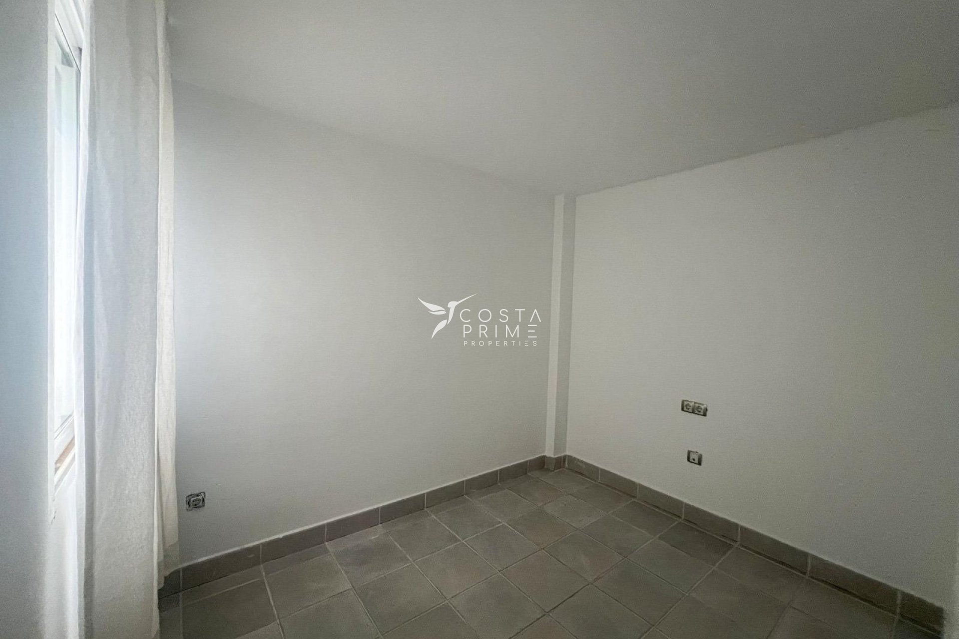 Resale - Townhouse / Semi - Alfas del Pí