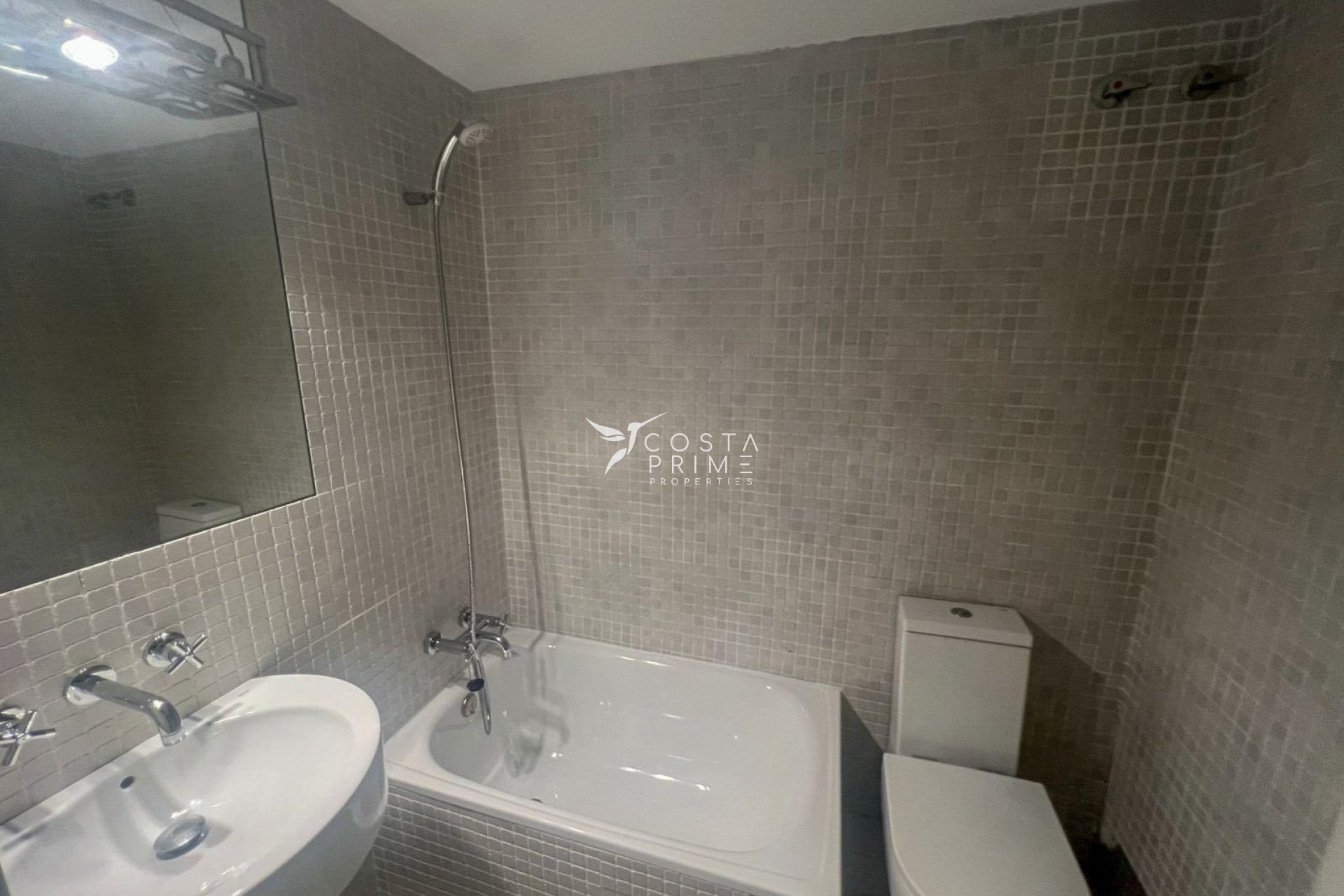 Resale - Townhouse / Semi - Alfas del Pí