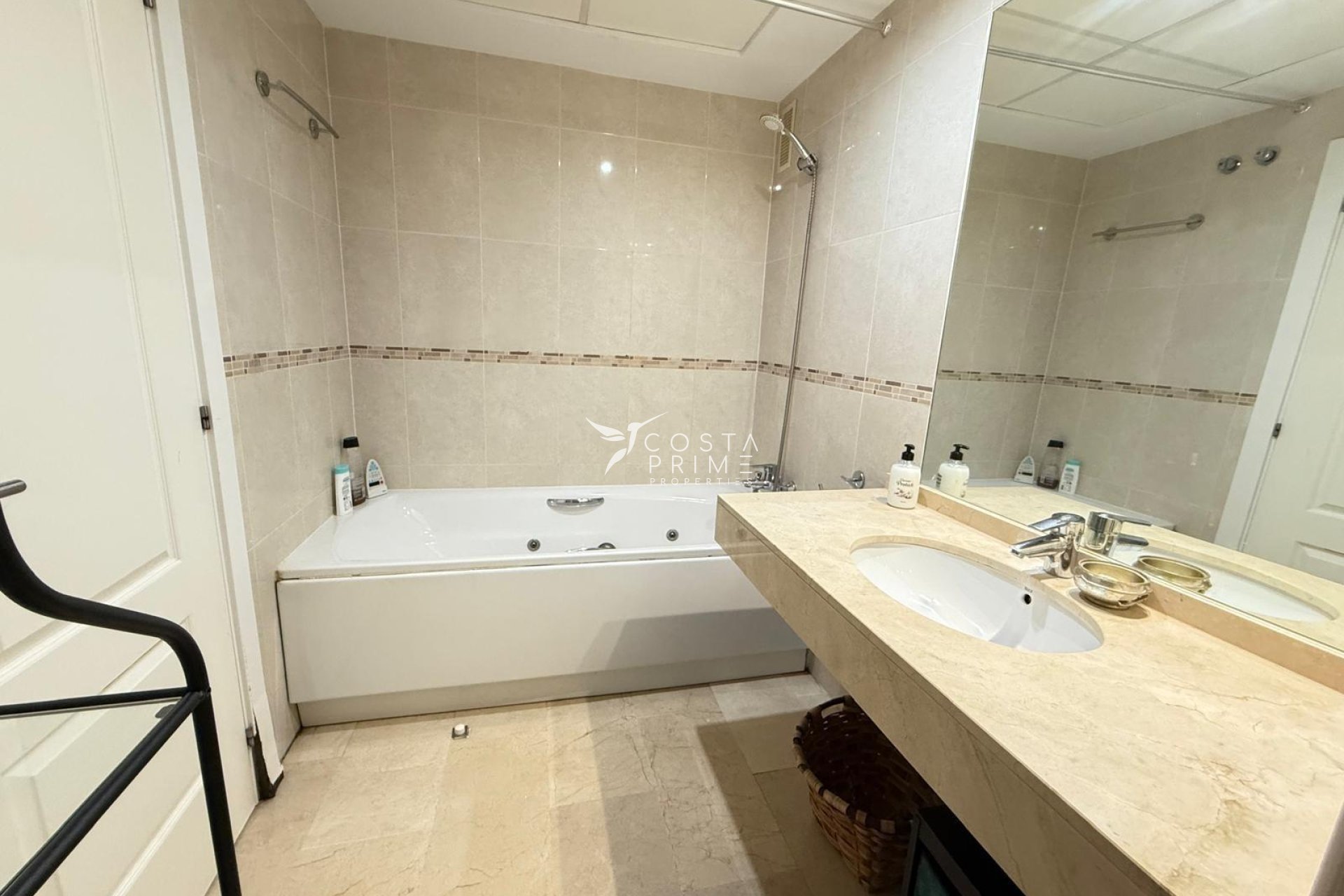 Resale - Townhouse / Semi - Altea