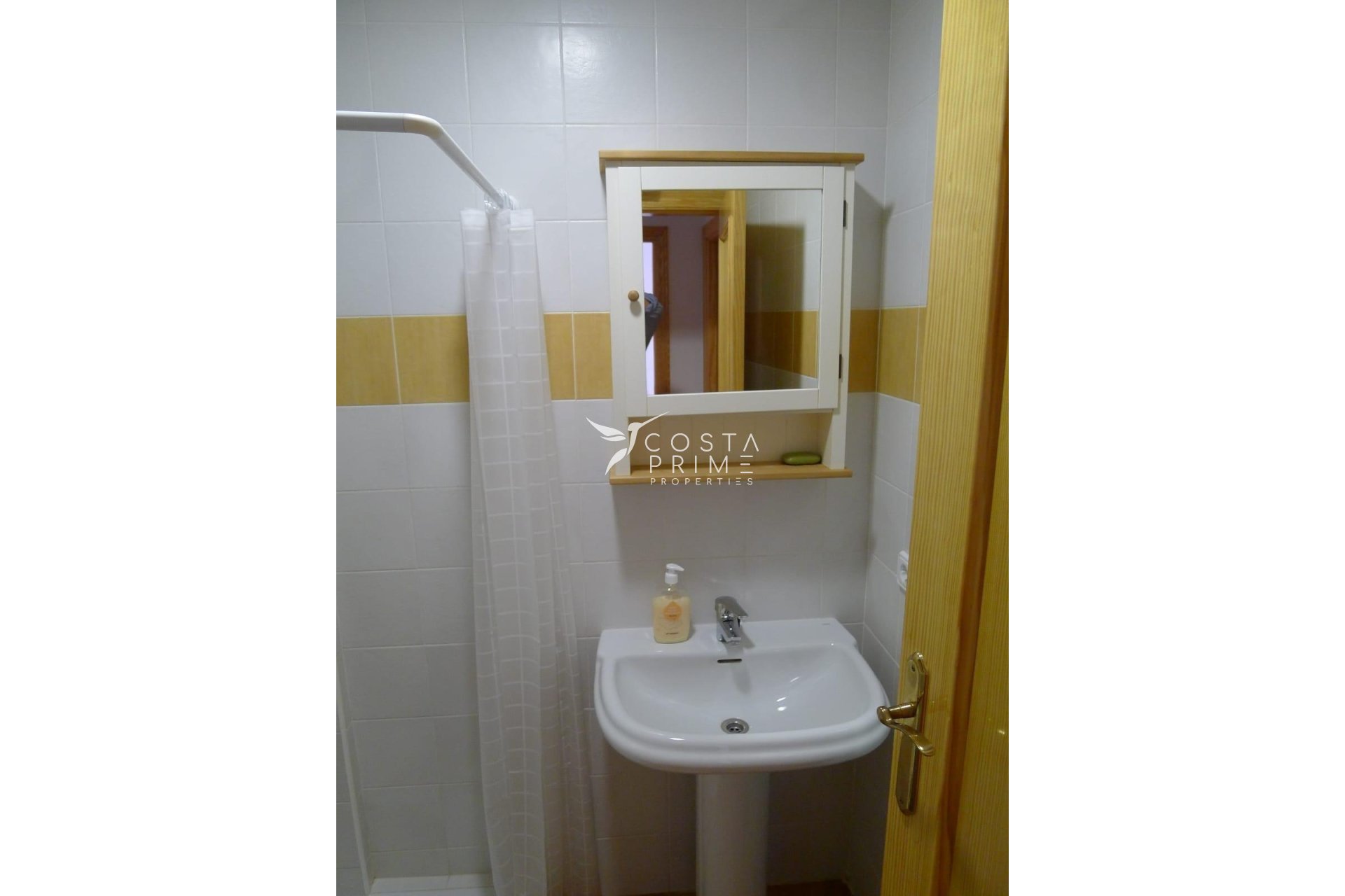 Resale - Townhouse / Semi - Altea