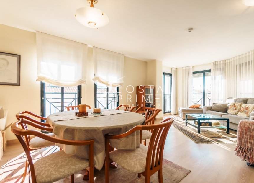 Resale - Townhouse / Semi - Altea