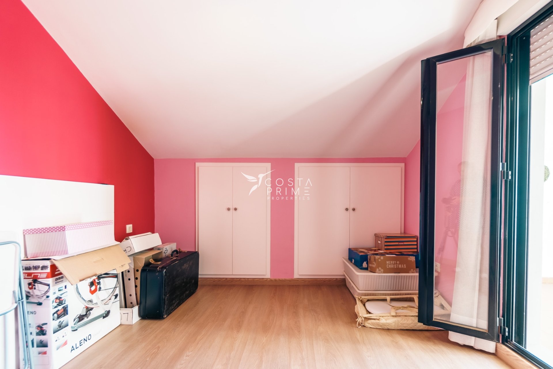 Resale - Townhouse / Semi - Altea