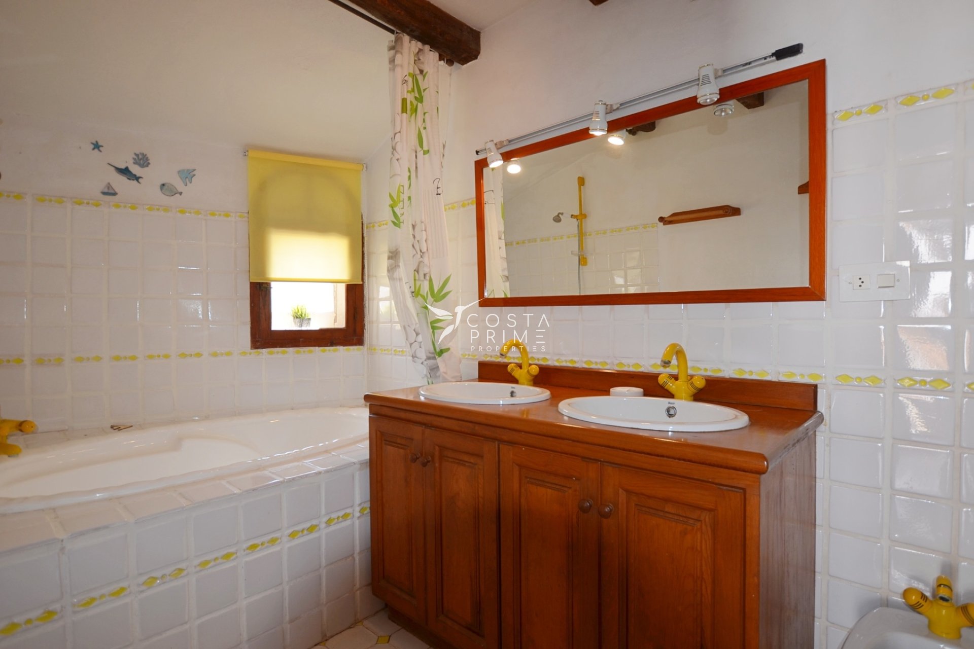 Resale - Townhouse / Semi - Altea