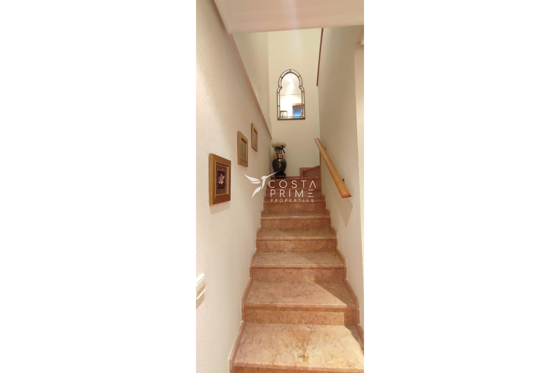 Resale - Townhouse / Semi - Benidorm