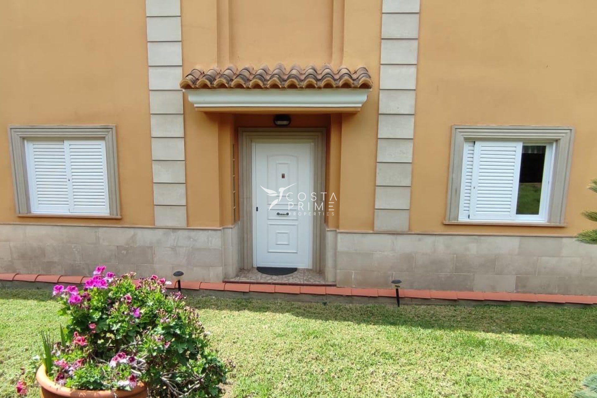 Resale - Townhouse / Semi - Benidorm