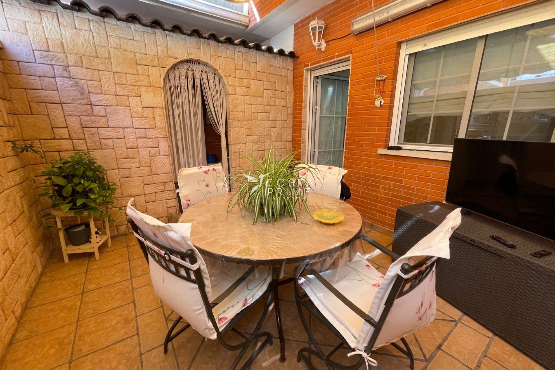 Resale - Townhouse / Semi - Elche