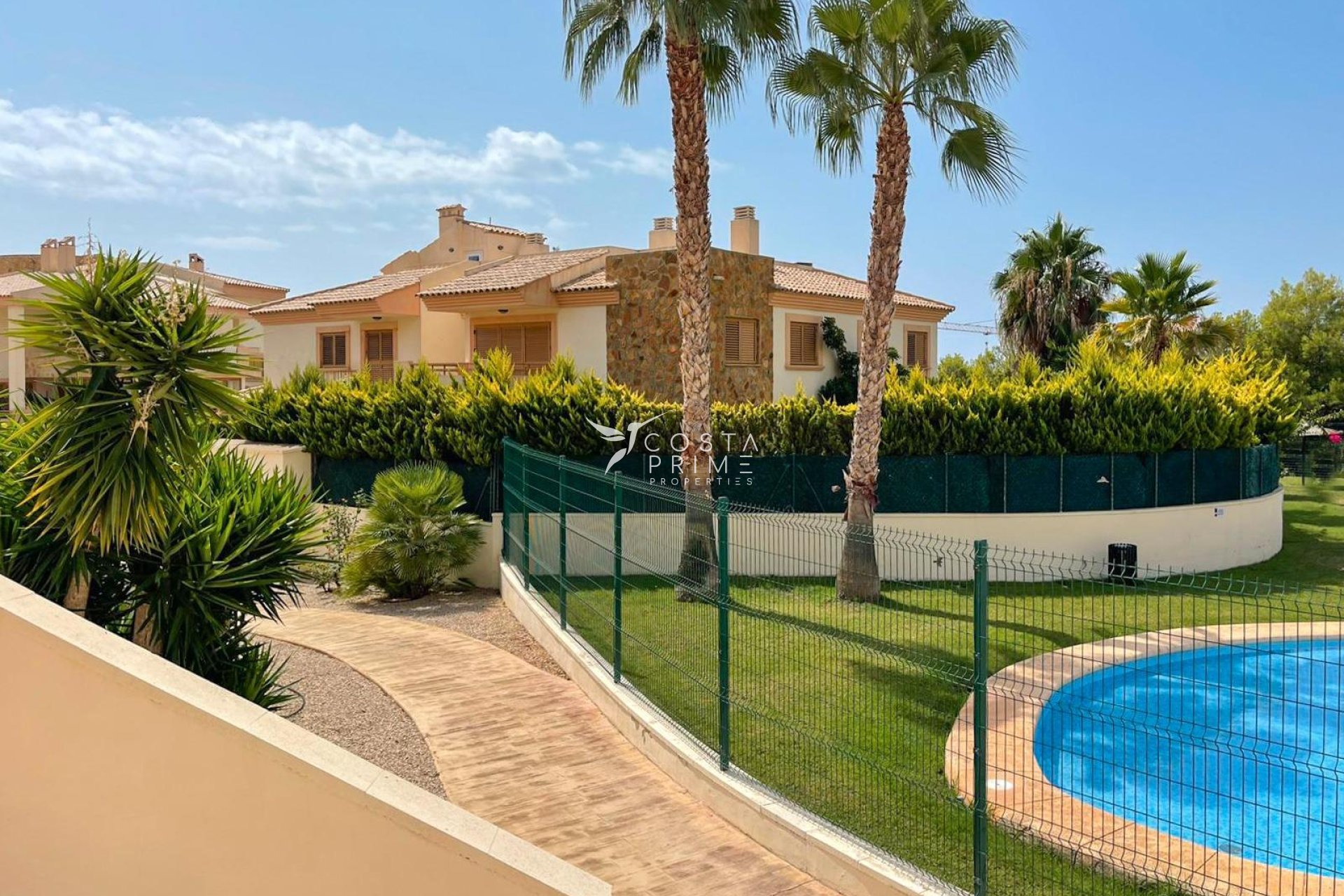 Resale - Townhouse / Semi - Finestrat