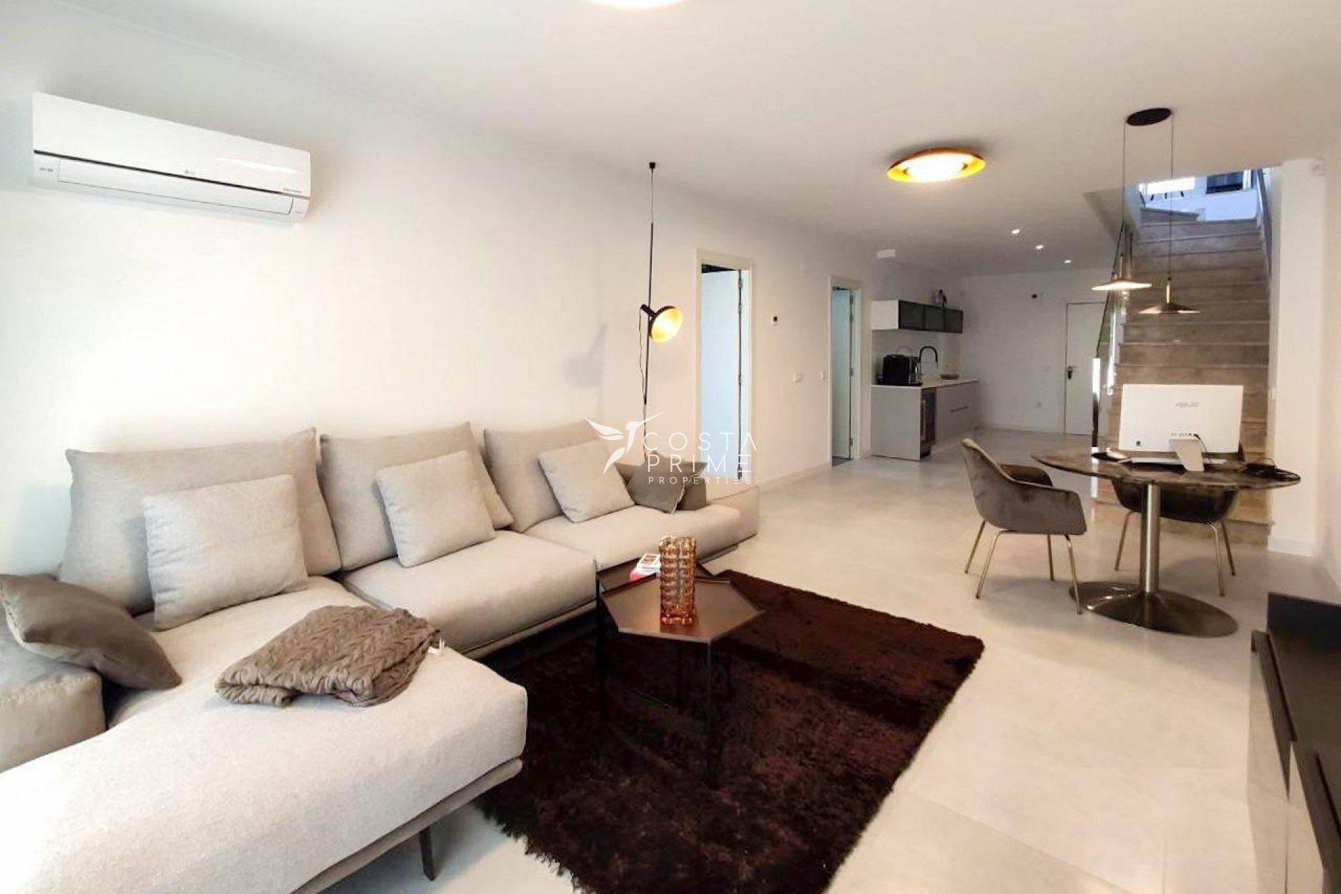 Resale - Townhouse / Semi - Finestrat