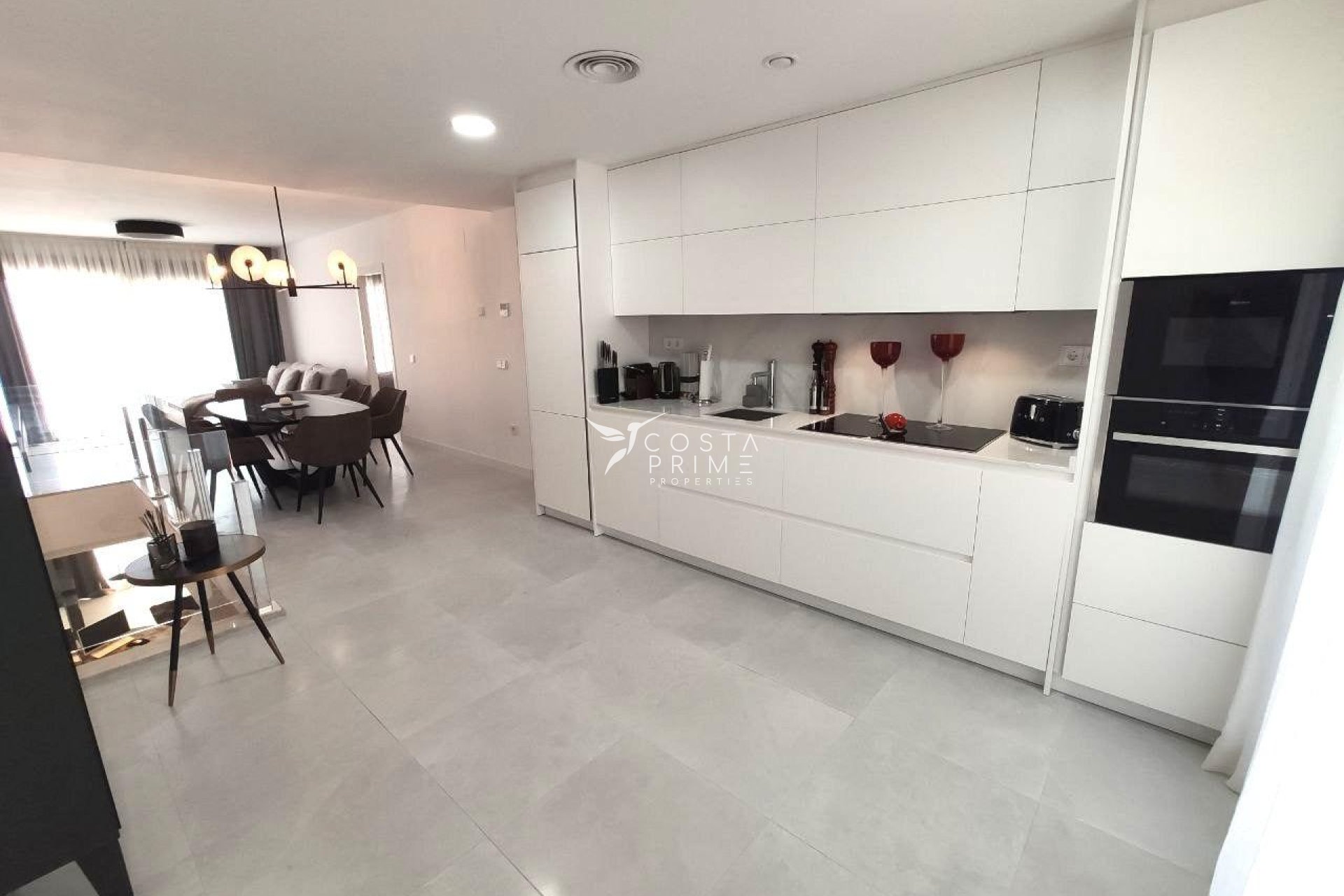 Resale - Townhouse / Semi - Finestrat