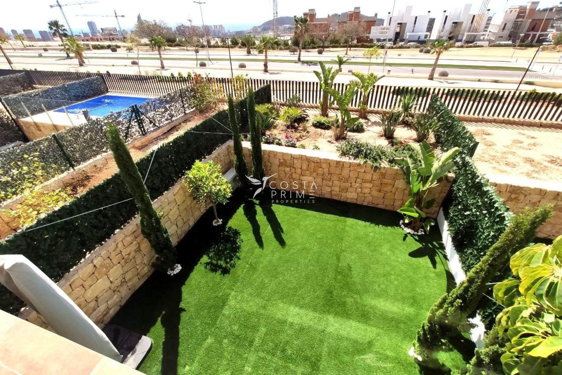 Resale - Townhouse / Semi - Finestrat