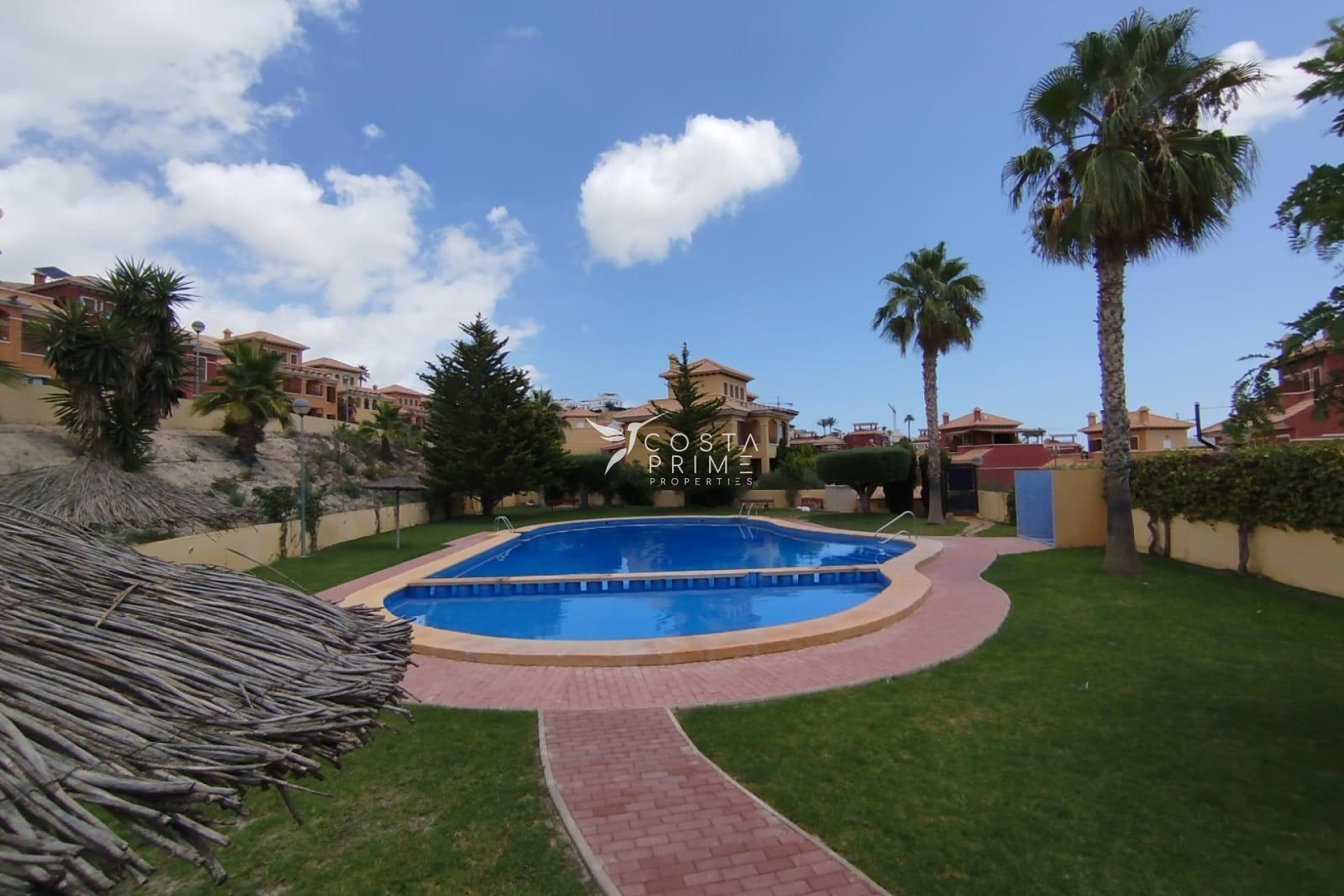 Resale - Townhouse / Semi - Finestrat