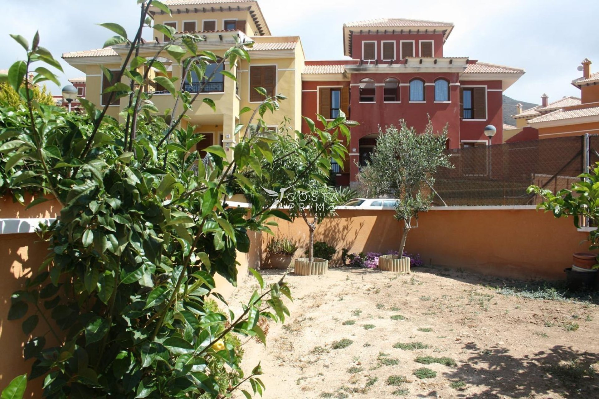 Resale - Townhouse / Semi - Finestrat